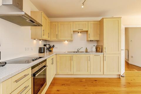 2 bedroom flat for sale, Lockside, BRISTOL, Avon, BS20