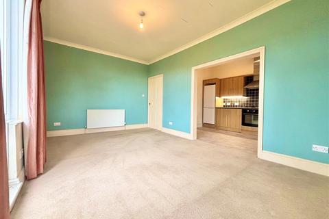 3 bedroom apartment to rent, Gate Lane, Freshwater Bay
