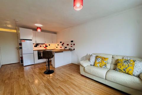 2 bedroom flat to rent - Joules House, Christchurch Avenue, Kilburn, NW6