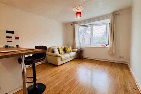 2 bedroom flat to rent, Joules House, Christchurch Avenue, Kilburn, NW6