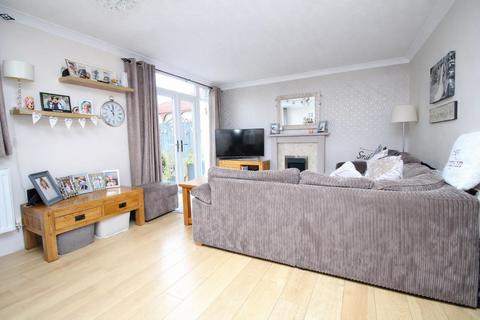 3 bedroom terraced house for sale, Toms Lane, Kings Langley WD5
