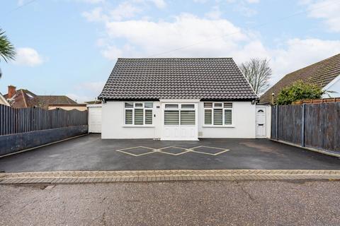 4 bedroom detached bungalow for sale, Three Mile Lane, New Costessey