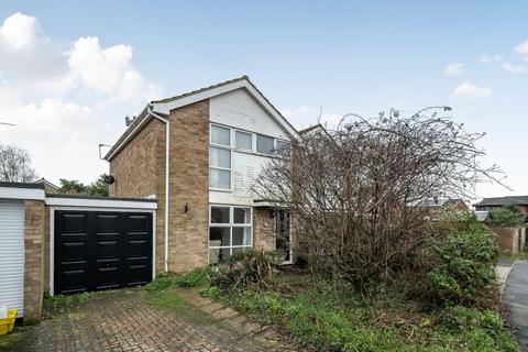 3 bedroom semi-detached house for sale, Sidlesham Close, Hayling Island, PO11