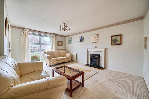 3 bedroom semi-detached house for sale, Sidlesham Close, Hayling Island, PO11