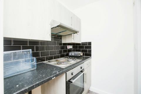 2 bedroom apartment for sale, Cumberland Close, West Yorkshire HX2