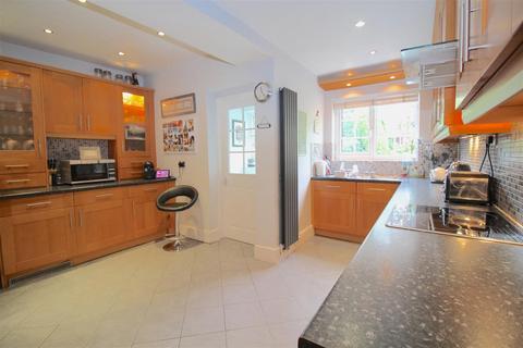 4 bedroom semi-detached house for sale, Stoney Lane, Birmingham B25