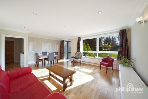 2 bedroom flat for sale, Gleneagles, Stanmore, HA7