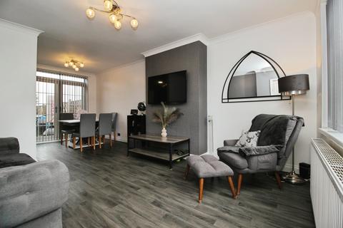 undefined, Staithe Avenue, Leeds, LS10