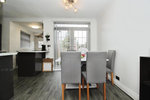 undefined, Staithe Avenue, Leeds, LS10