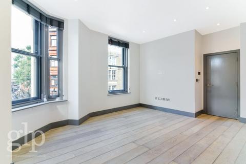 1 bedroom apartment to rent, Shaftesbury Avenue, Soho, W1D