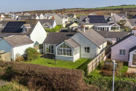 3 bedroom detached bungalow for sale - Swanswell Close, Haverfordwest SA62