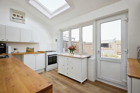 3 bedroom terraced house for sale, Ash Close, Shaftesbury