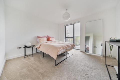 2 bedroom apartment for sale, George Street, Ashford