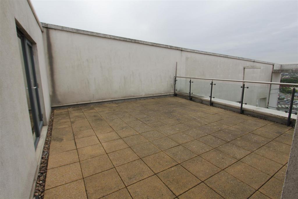 Terrace2.JPG