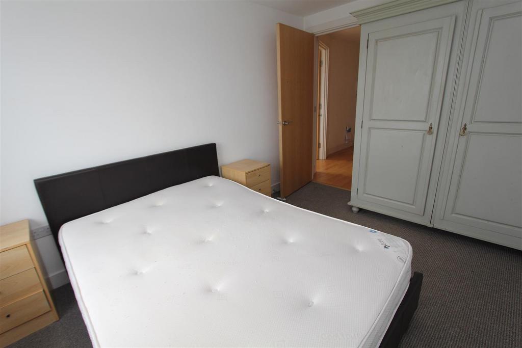Bedroom1.JPG