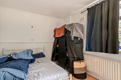 4 bedroom maisonette for sale, Sutherland Place, Luton, LU1