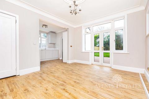 3 bedroom detached house for sale, Southwick Road, Bournemouth BH6
