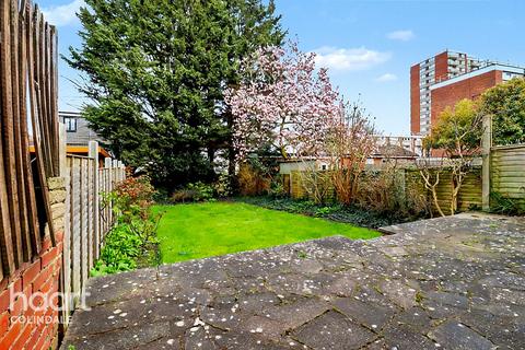 5 bedroom semi-detached house for sale, Aprey Gardens, NW4