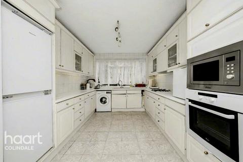 5 bedroom semi-detached house for sale, Aprey Gardens, NW4