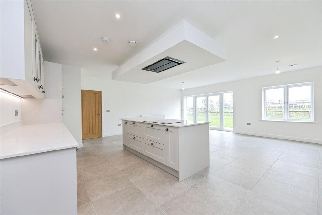Kitchen/Dining (1)