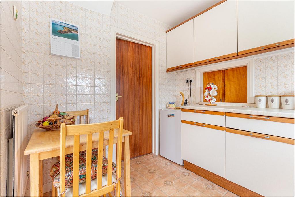 Kitchen-4.jpg