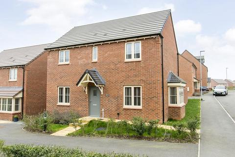 3 bedroom detached house for sale, Broadleaf Road, Lutterworth