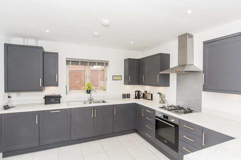 Main kitchen