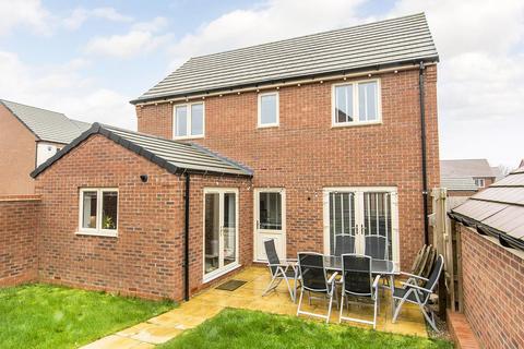 3 bedroom detached house for sale, Broadleaf Road, Lutterworth