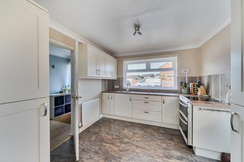 4 bedroom semi-detached house for sale, Maunsell Way, Wroughton, Swindon, SN4