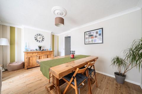4 bedroom semi-detached house for sale, Maunsell Way, Wroughton, Swindon, SN4