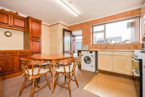 2 bedroom semi-detached bungalow for sale, Glenwood Crescent, Chapeltown, Sheffield