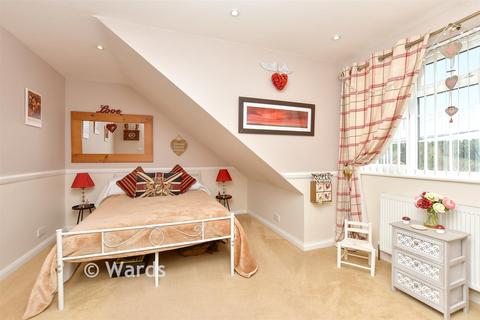 3 bedroom semi-detached house for sale, Hever Avenue, Sevenoaks TN15