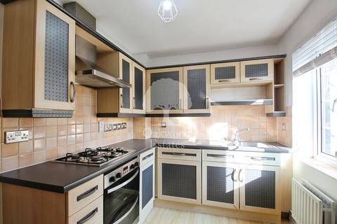 2 bedroom maisonette to rent, Seven Hills Road, Iver SL0