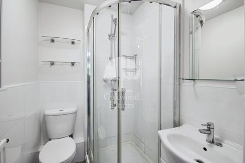 2 bedroom maisonette to rent, Seven Hills Road, Iver SL0