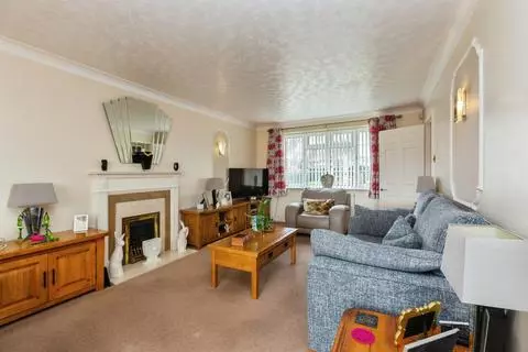 4 bedroom detached house for sale – pohled 5