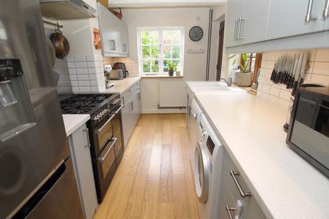2 bedroom terraced house for sale, Greatness Road, Sevenoaks, TN14