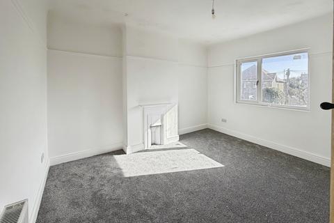 4 bedroom end of terrace house for sale, 14 Gogarth Road, Llandudno, Conwy LL30 2AP