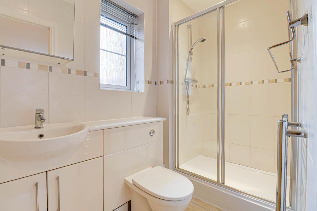 Ensuite to Principal bedroom