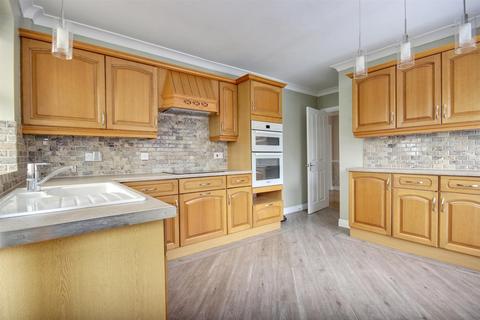 3 bedroom detached bungalow for sale, Carr Lane, Leven