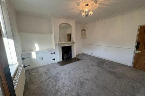 2 bedroom terraced house to rent, Green Mount, Norwood Green