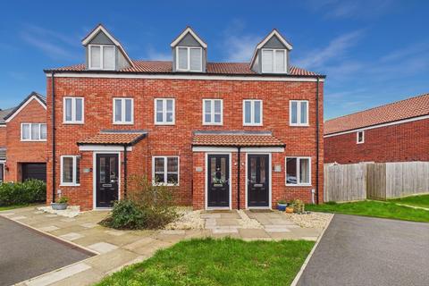3 bedroom townhouse for sale, Pennington Way, Hucknall, Nottingham