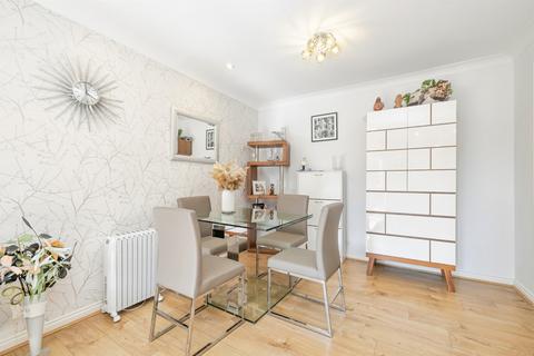 2 bedroom apartment for sale, Richfield Road, Bushey