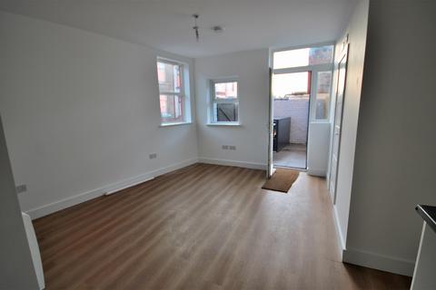 undefined, Bootle L20