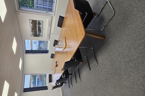 Serviced office to rent - Garrison Avenue, Park Hall, Oswestry