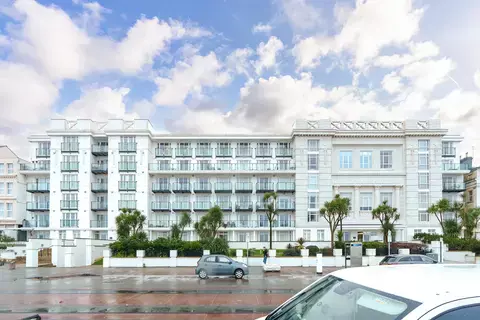 56, Spectrum Apartments, Douglas