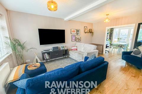 3 bedroom terraced house to rent, Tufton Gardens, West Molesey KT8