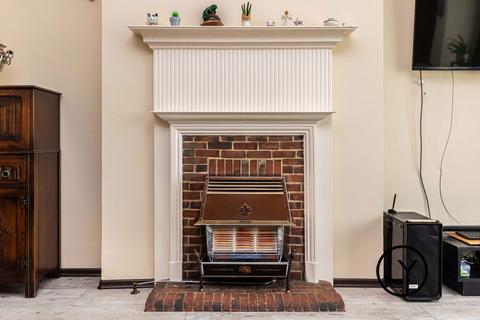 1 bedroom ground floor flat for sale, Christchurch Road, Bournemouth BH1