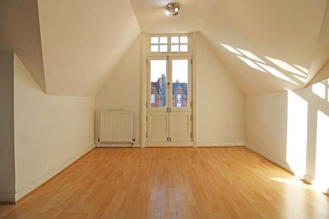 1 bedroom flat to rent, Newburgh Road, London W3