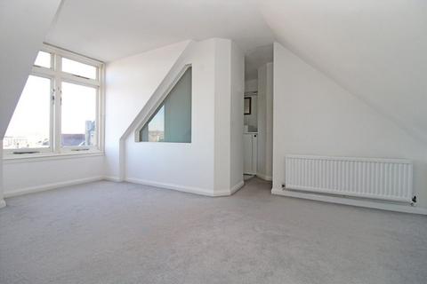 1 bedroom flat to rent, Newburgh Road, London W3
