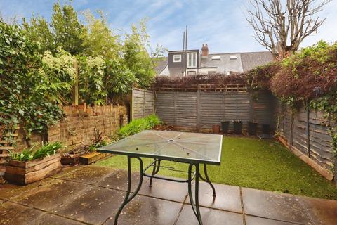 1 bedroom ground floor flat for sale, Grosvenor Street, CARDIFF